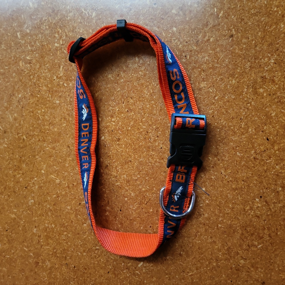 Broncos dog collar